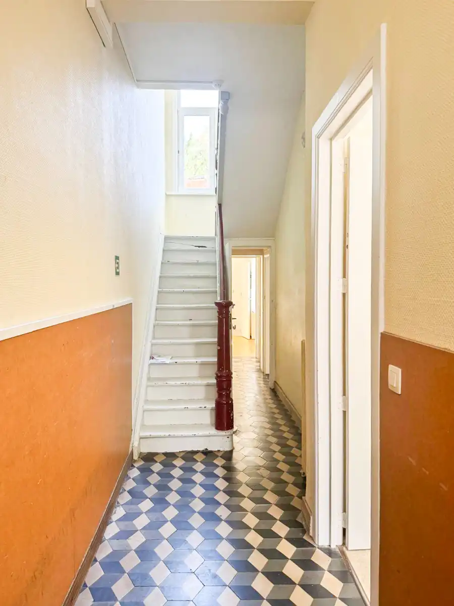 Praktische rijwoning met 3 ruime slaapkamers op zeer gunstige ligging! foto 3