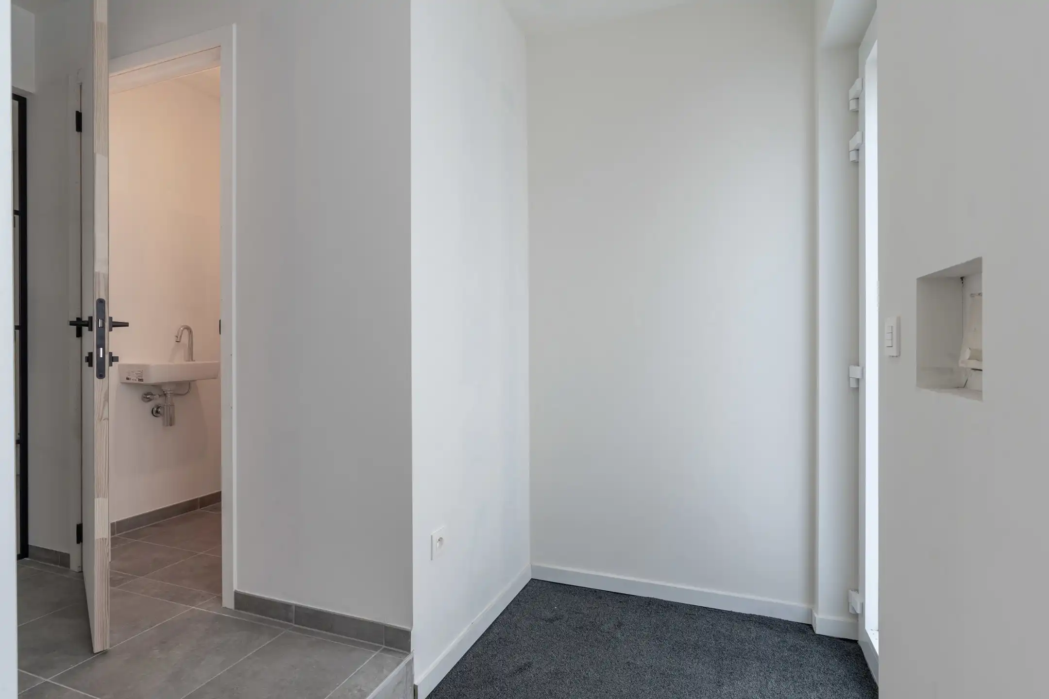 Vernieuwbouwwoning ('26) met 3 slpk op 306 m²met achteringang foto 4
