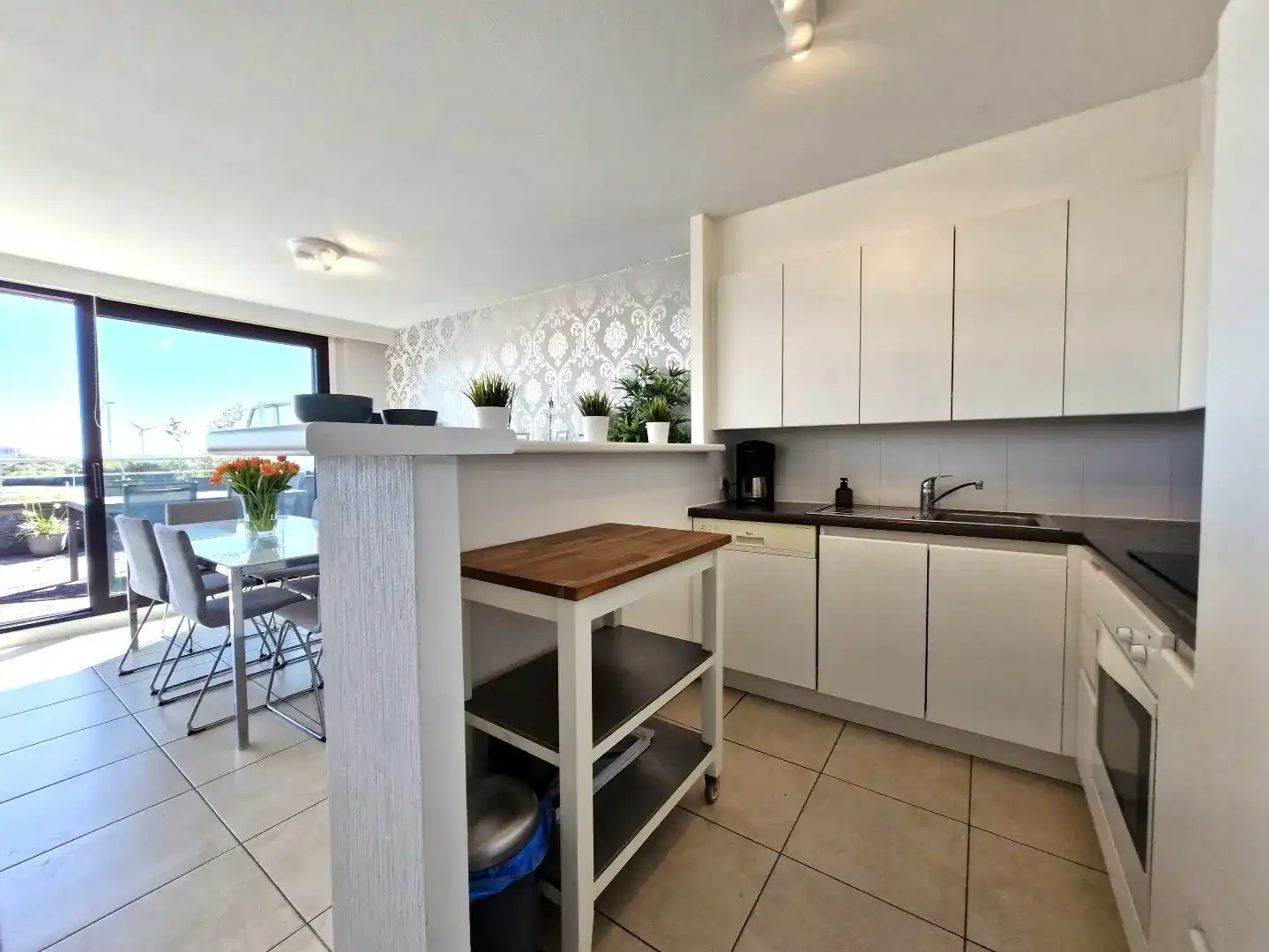 Lichtrijk penthouse-appartement met groot zonneterras in Zeebrugge – op wandelafstand van zee foto 7