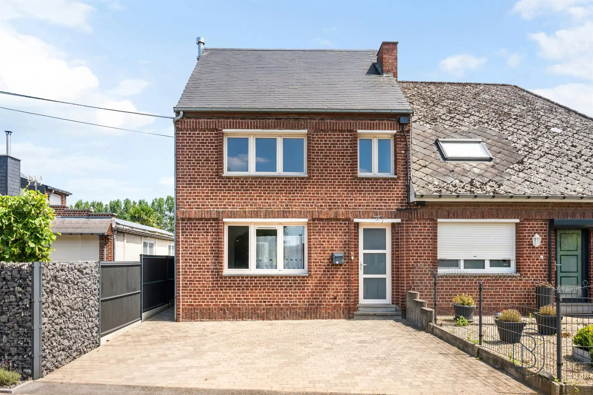 Hoofdfoto van de publicatie: Mooie gerenoveerde halfopen woning met tuin in Saint-Sauveur