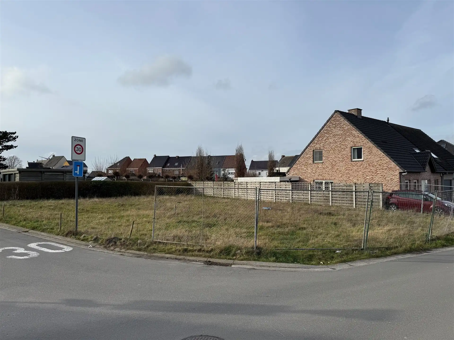 Gunstig gelegen bouwgrond voor alleenstaande villa foto 5