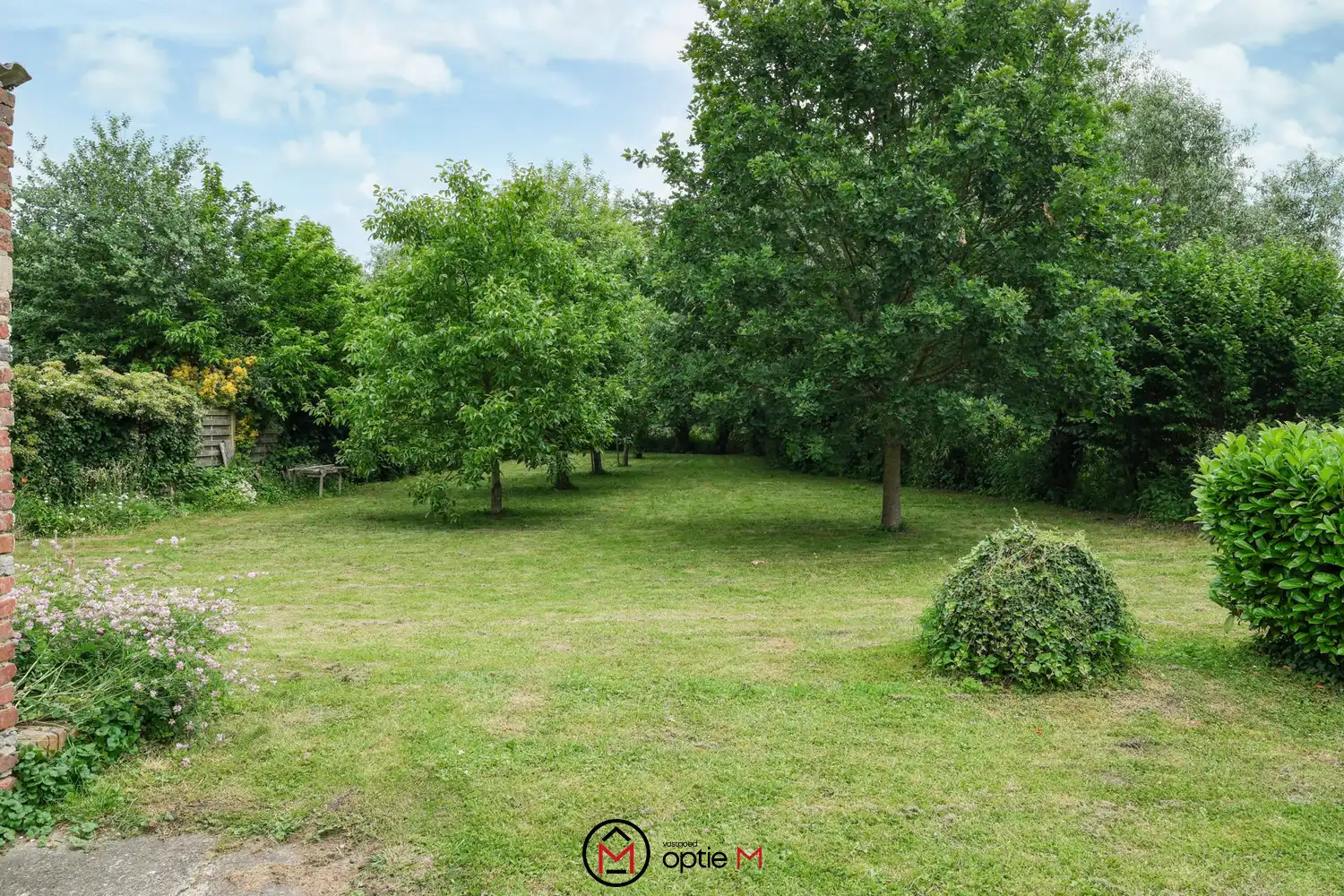 Te renoveren gezinswoning te koop in Bilzen-Hoeselt – met ruime tuin, garage en vijf slaapkamers foto 32