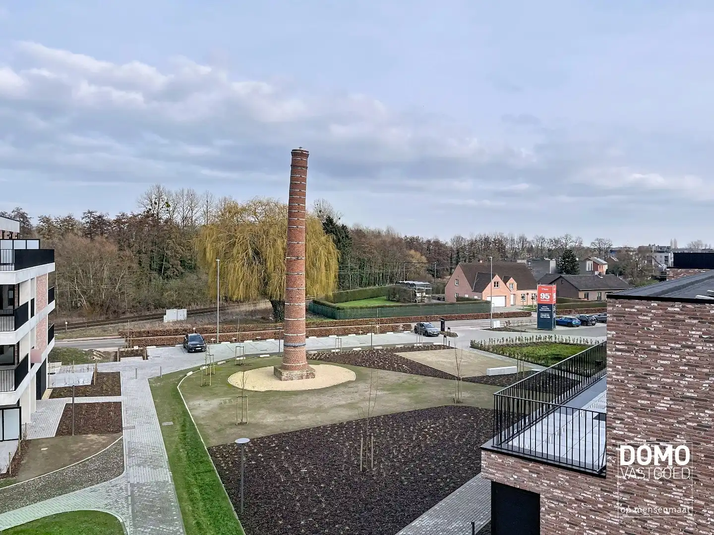 Penthouse met twee slaapkamers, ruim terras en autostandplaats te Kermt foto 17