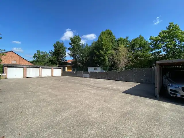 Handelsruimte  (+-160m²) met 6 autostaanplaatsen centrum Geel. foto 16