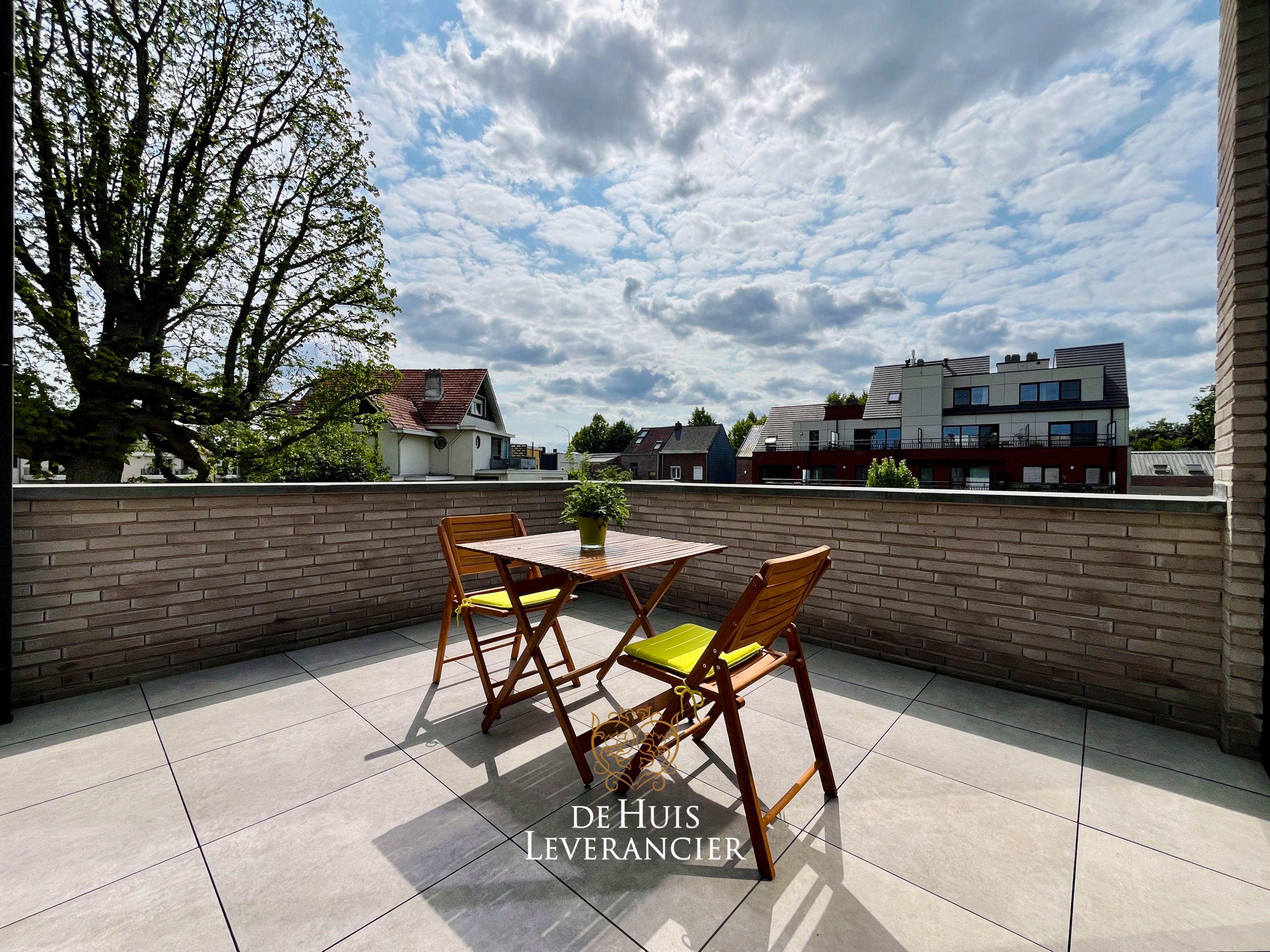 Discrete luxe & tijdloze elegantie : subliem nieuwbouwappartement met terras en gemeenschappelijk tuin te koop in Boechout foto 34
