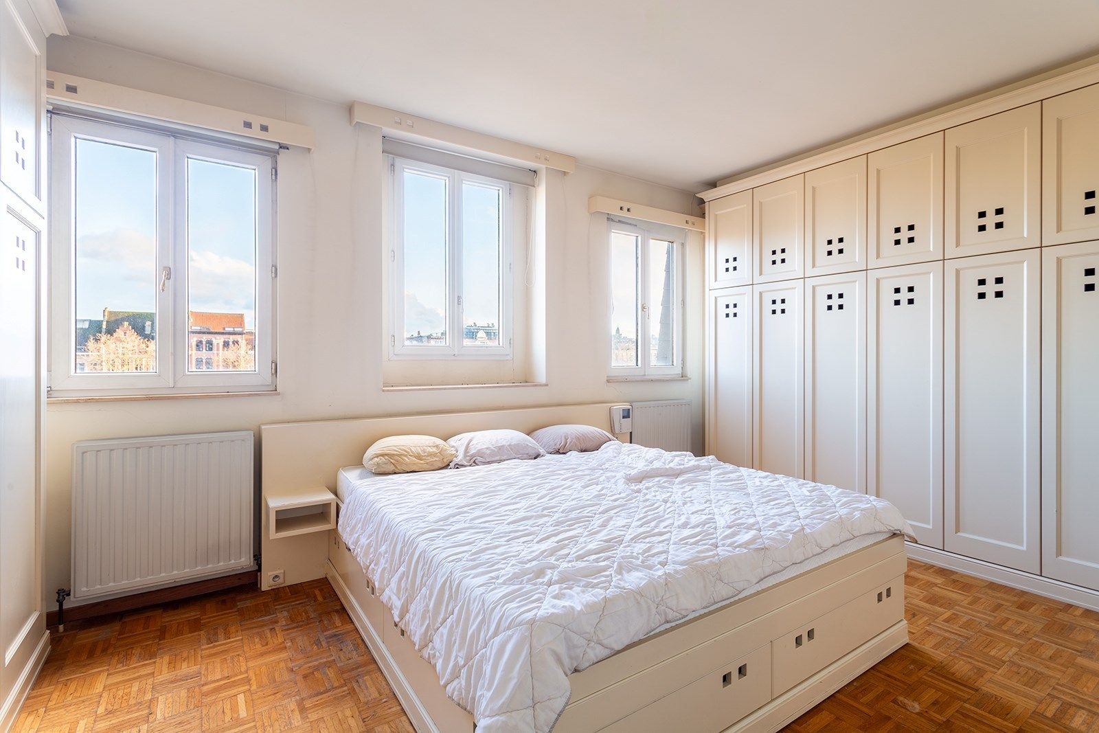 Charmante herenwoning of kantoorgebouw met zicht op de Waalsekaai foto 26