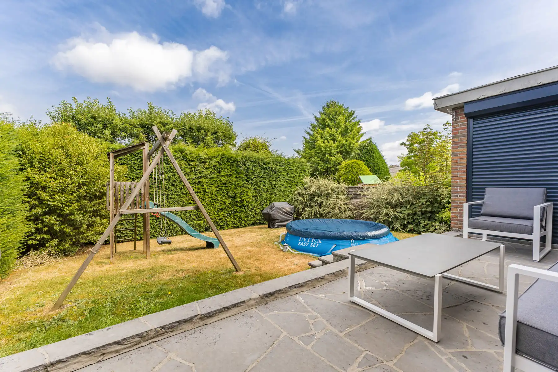 Goed gelegen woning met drie slaapkamers en garage foto 9