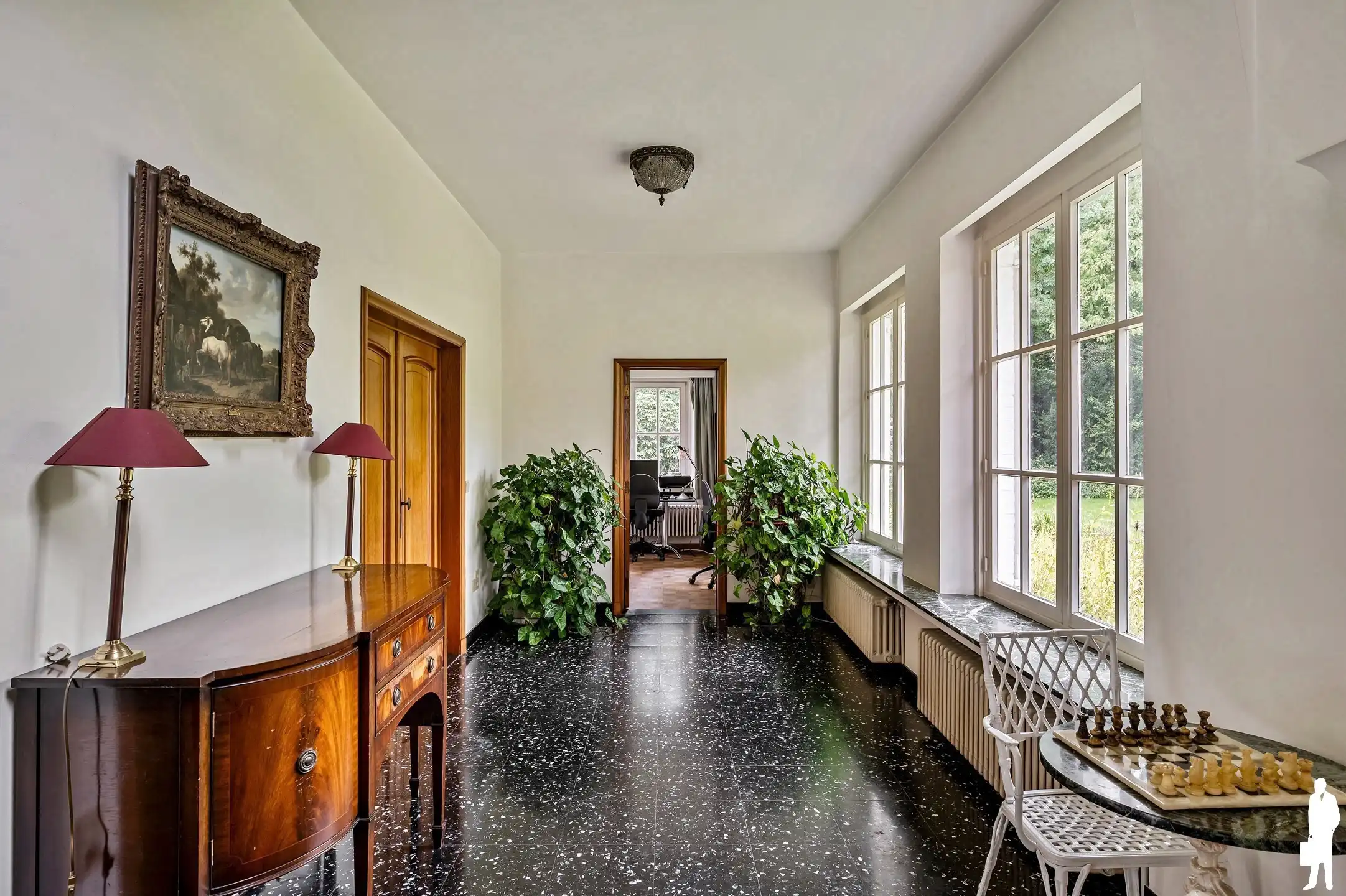 In Vriesdonk, statige villa met parktuin en prachtige gemeenschappelijke vijver waardoor men een weids uitzicht heeft. foto 6