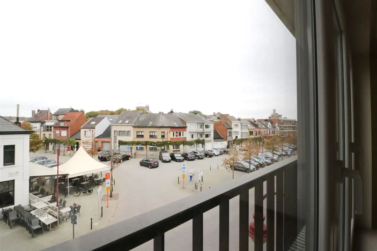 Opbrengsteigendom (handel & 4 app) op toplocatie foto 96