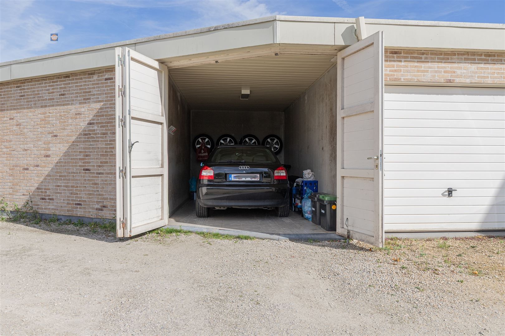 Comfortabel instapklaar appartement met terras en garagebox foto 15