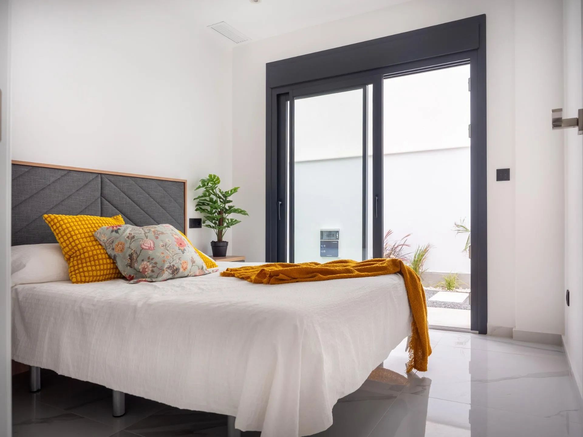 Ultiem genieten: ruime vakantiewoningen dichtbij centrum en strand foto 16
