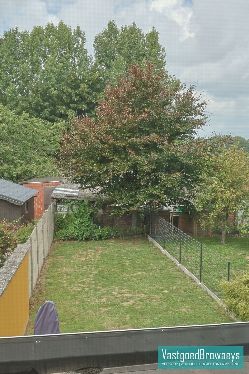Instapklare ruime rijwoning met 3 slaapkamers foto 18