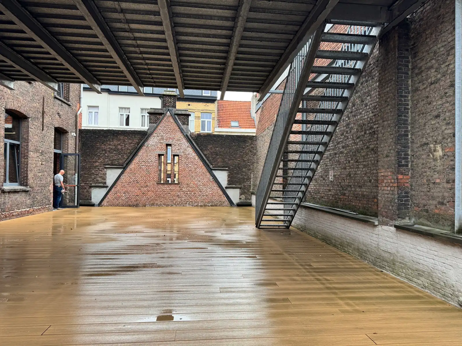 Loftkantoor (530m²) in industrieel gebouw. foto 11