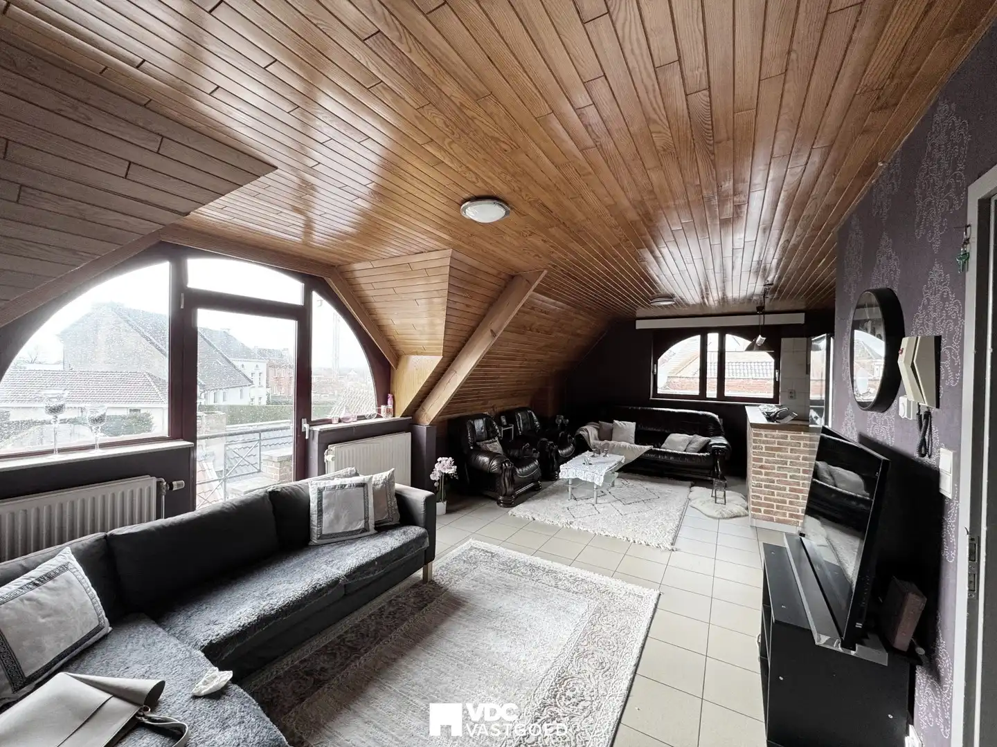 Mooi appartement met 2 slaapkamers in centrum Borgloon foto 4