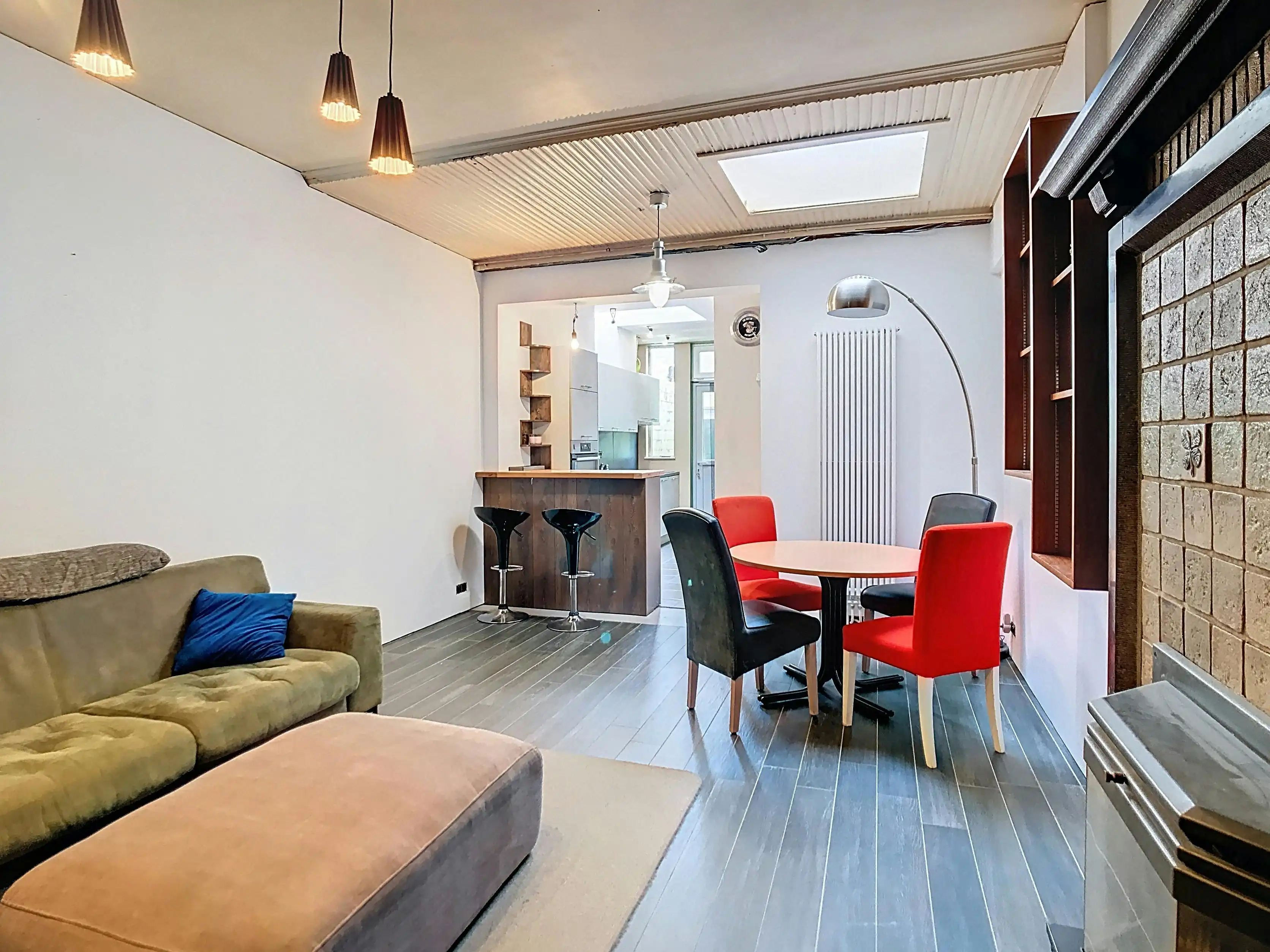 Gezellige rijwoning met mogelijkheden foto 2