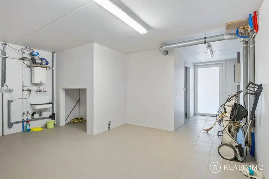 Recente halfopen bebouwing met 3 slaapkamers foto 4