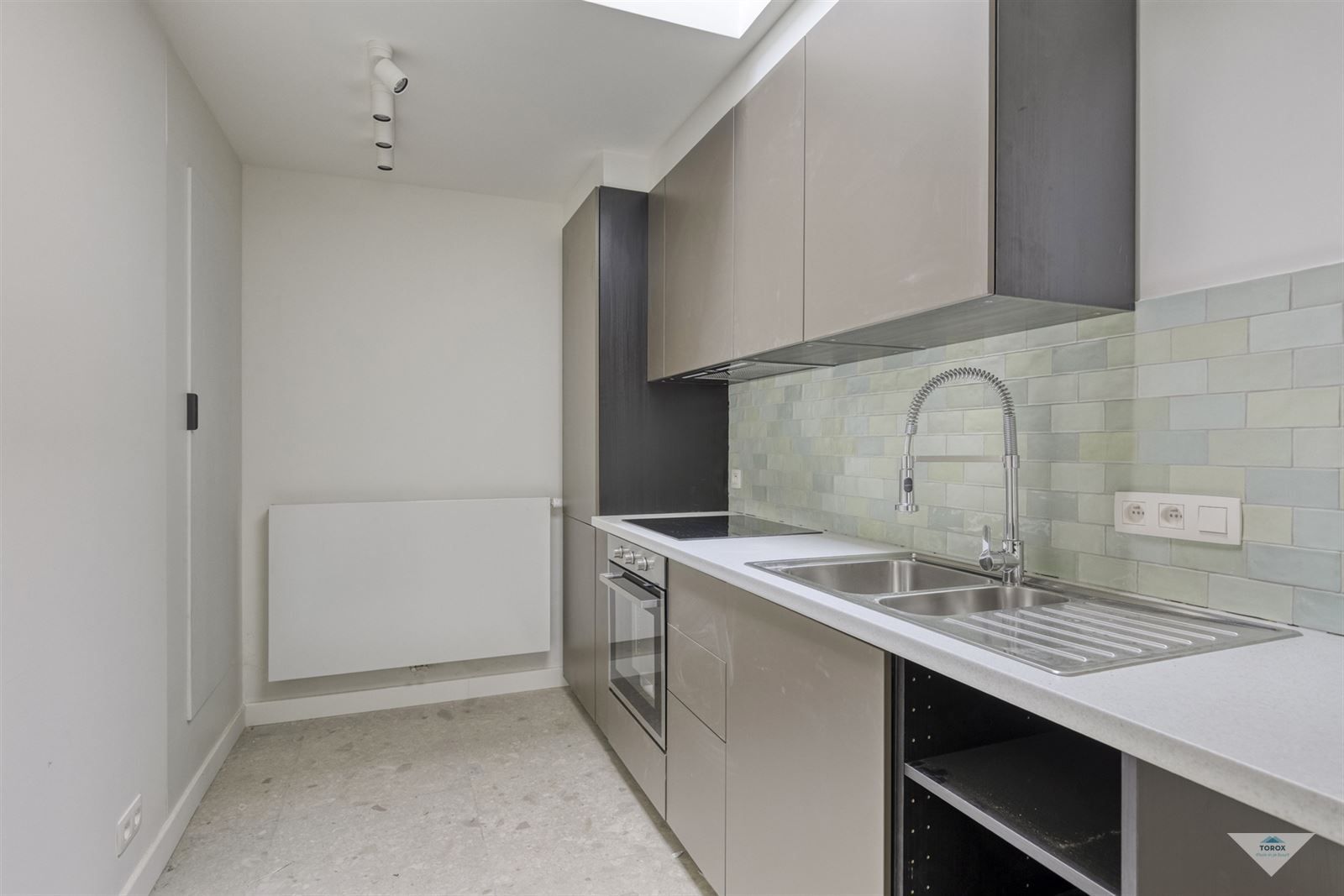 Instapklaar nieuwbouw-studentenhuis met 5 bemeubelde kamers foto 13