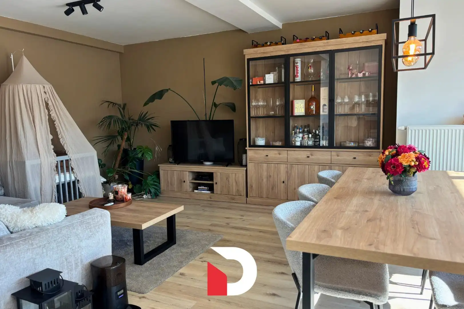 Lichtrijk appartement met garagebox vlakbij centrum Brugge foto 5