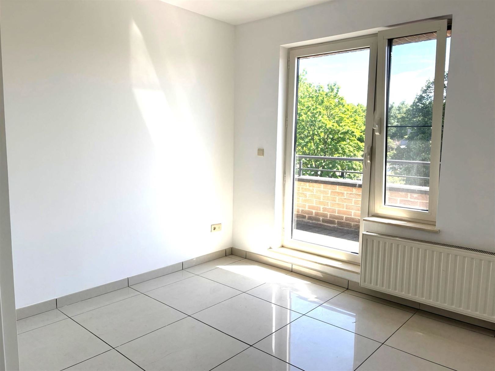 TE HUUR: Appartement met 2 slaapkamers in Heusden! foto 6