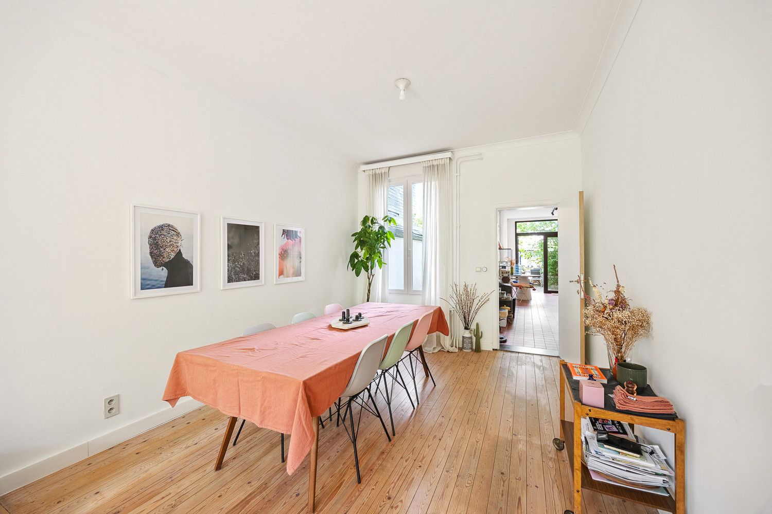 Instapklare en lumineuze herenwoning boordevol charme met aangename stadstuin in de Groenenhoek te Berchem- tot 5 slaapkamers foto 10