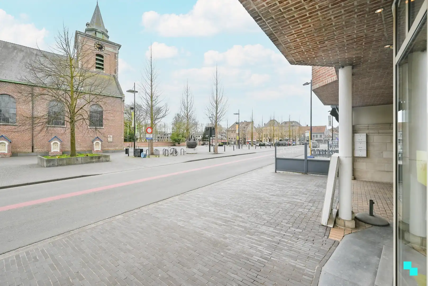 Uiterst centraal gelegen handelszaak met bijhorende opbergruimte foto 5