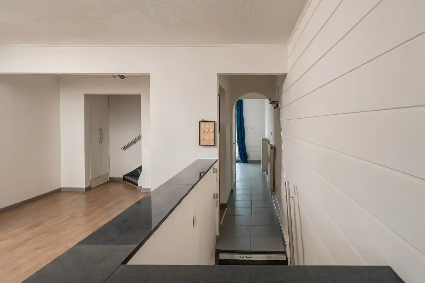 OPEN HUIZENDAG ZATERDAG 10/10 VAN 11u30 TOT 13u00 - Instapklaar duplex-app. met 2 slpk. en groot dakterras foto 5
