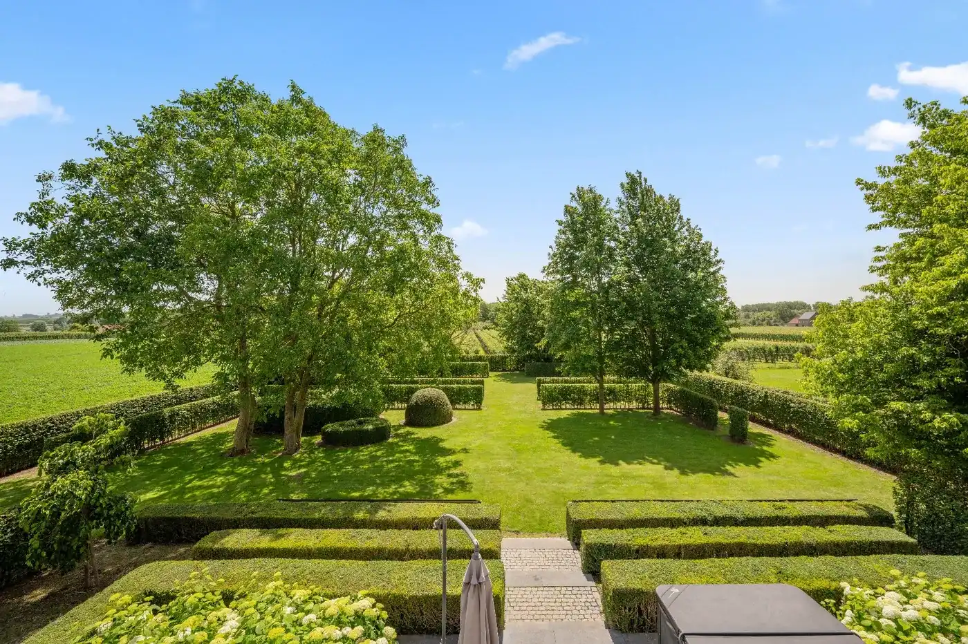 Uitzonderlijke klassevolle villa met 4 slpks en prachtige tuin foto 21
