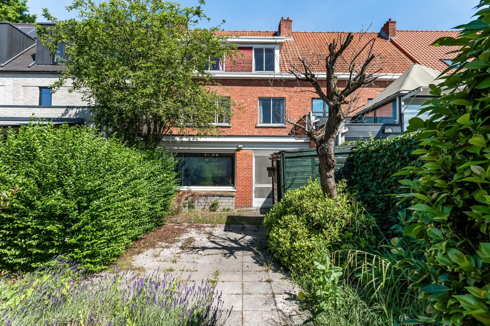 Te renoveren huis met 5 slp, garage en veel mogelijkheden! foto 16