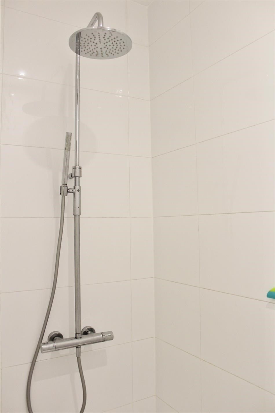Instapklare ruime gerenoveerde woning met groot zonneterras en koer  foto 9