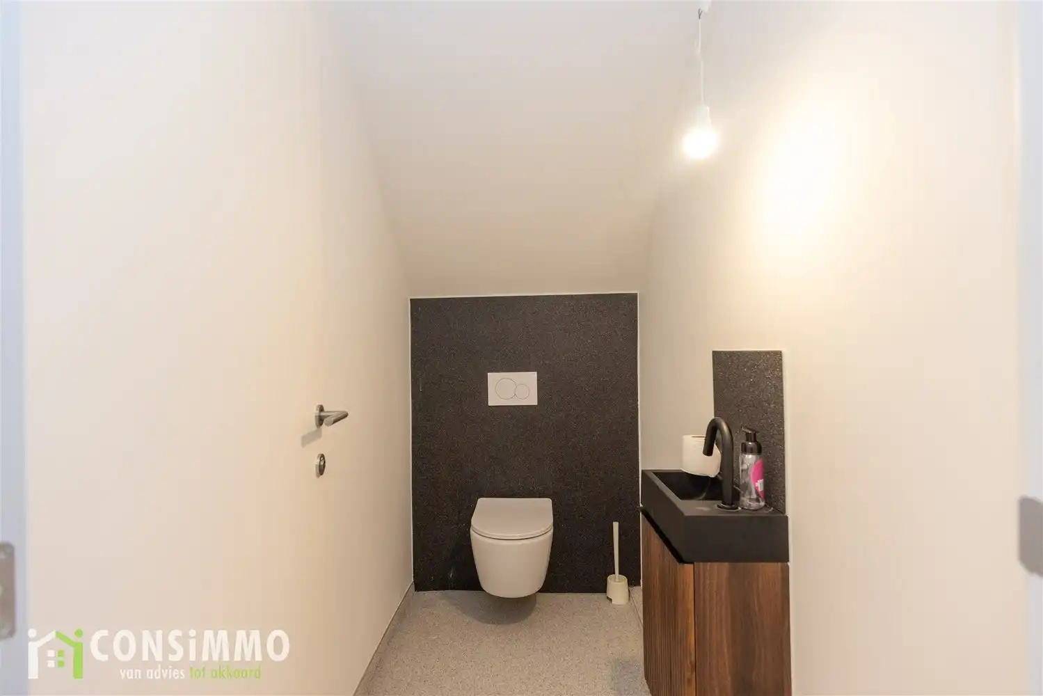 Ruime vrijstaande woning met 5 slaapkamers, loods en 50a perceel in Genk-Zuid foto 28