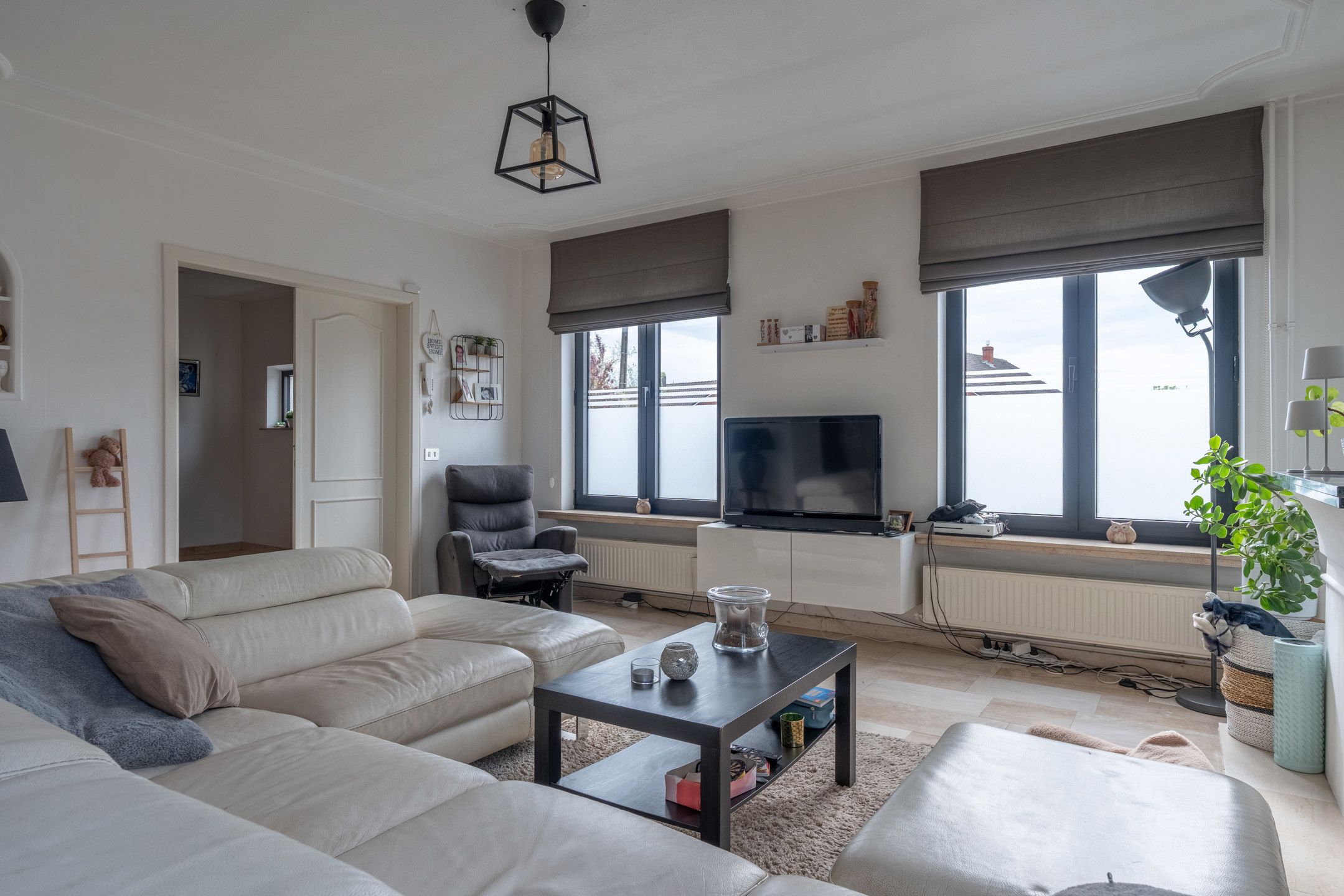 Ruime woning op gunstig gelegen perceel van 922 m² foto 7