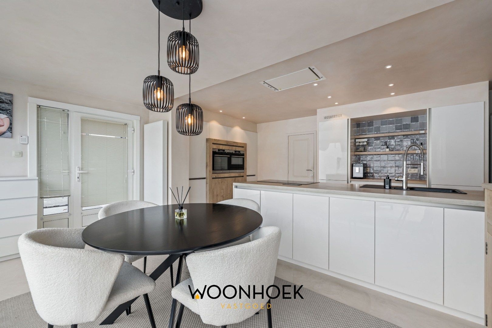 Luxueuze villa met zwembad op residentiële ligging op Staakte te Lokeren! foto 9