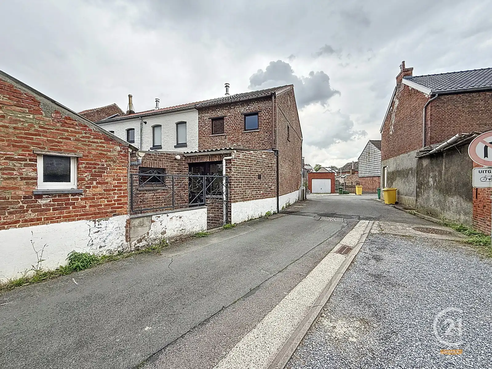 2 slks - instapklaar met terras/koer foto 20