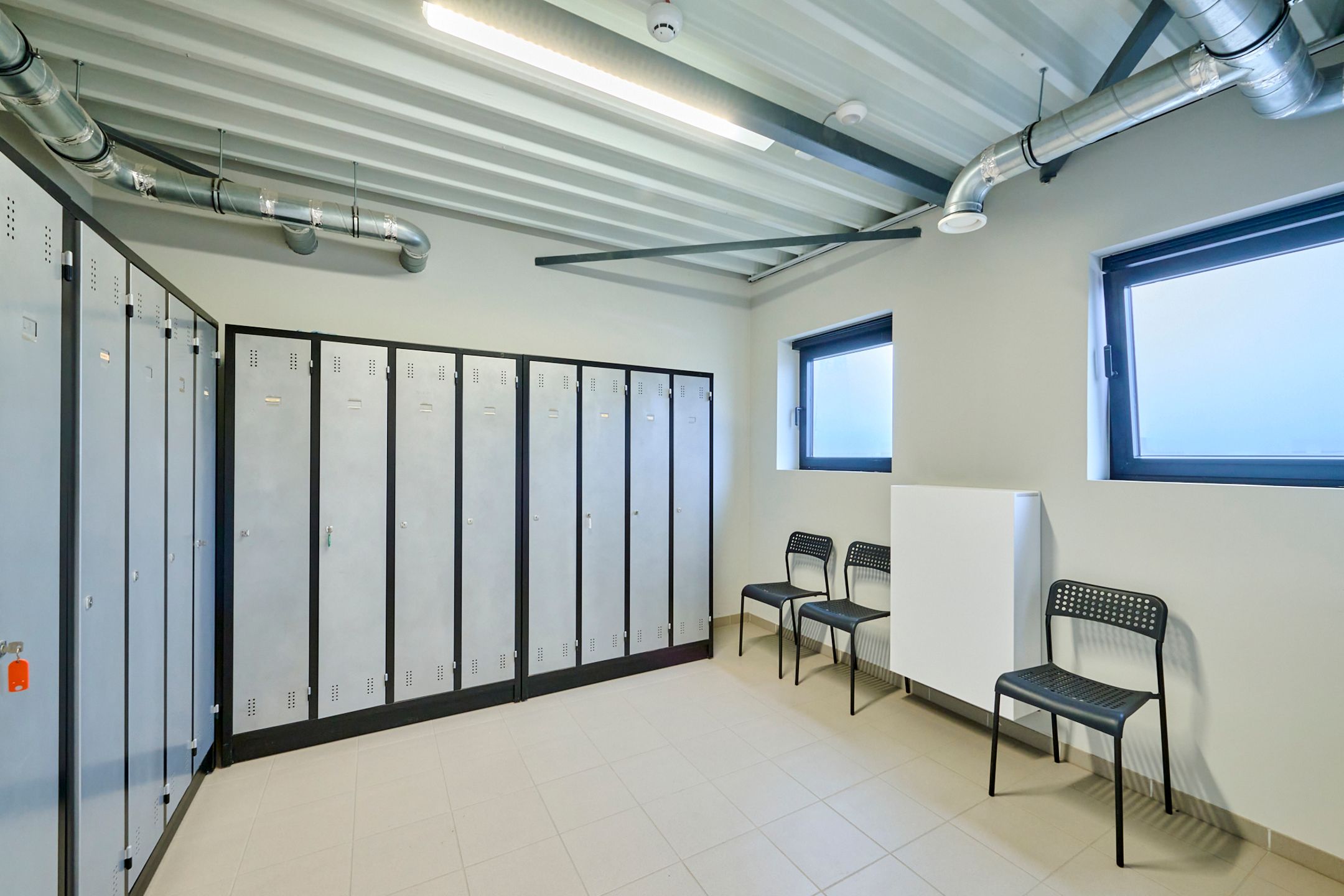 Multifunctioneel bedrijfsgebouw op Genk-Zuid foto 22