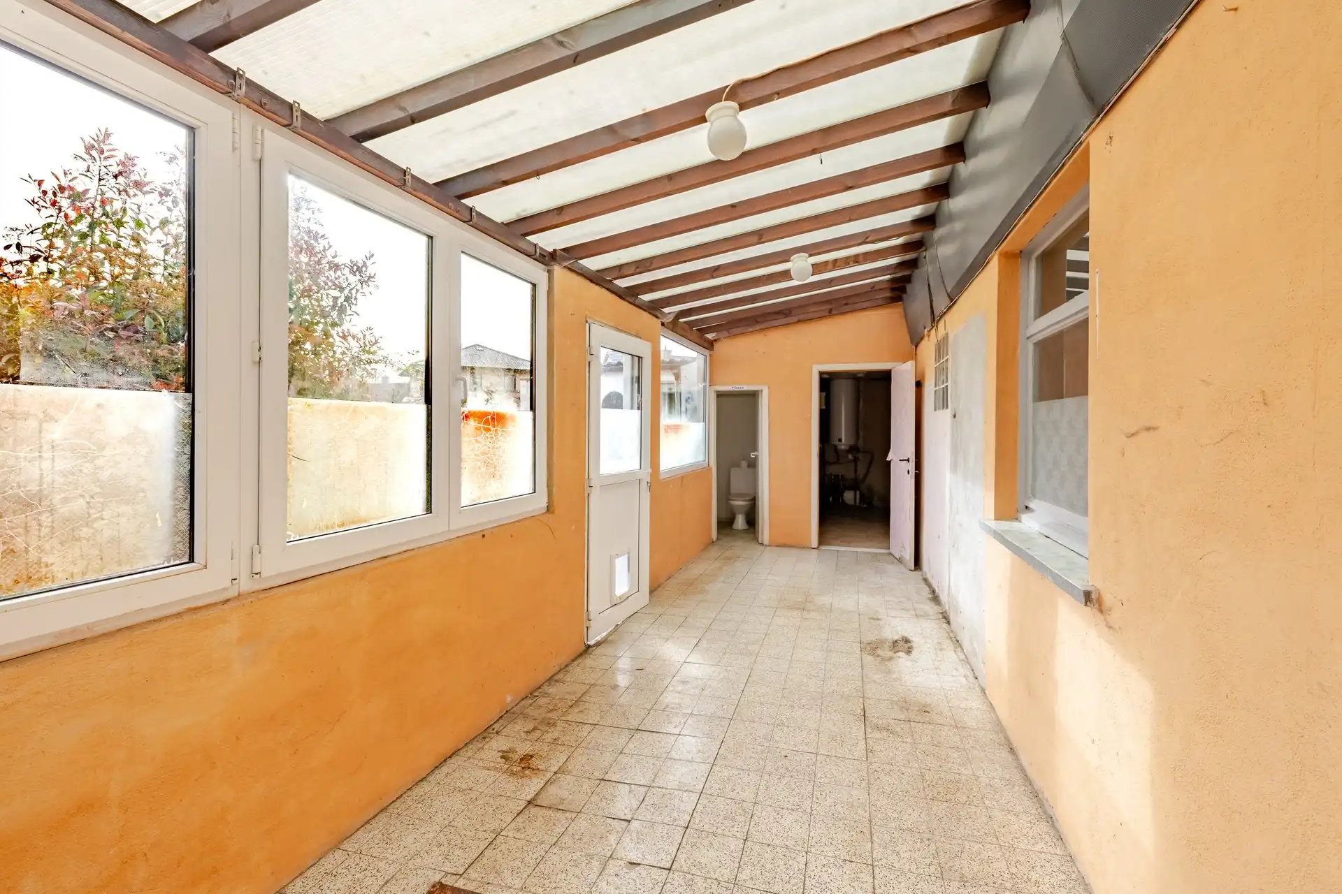 Gunstig gelegen op te frissen woning te Lede foto 10