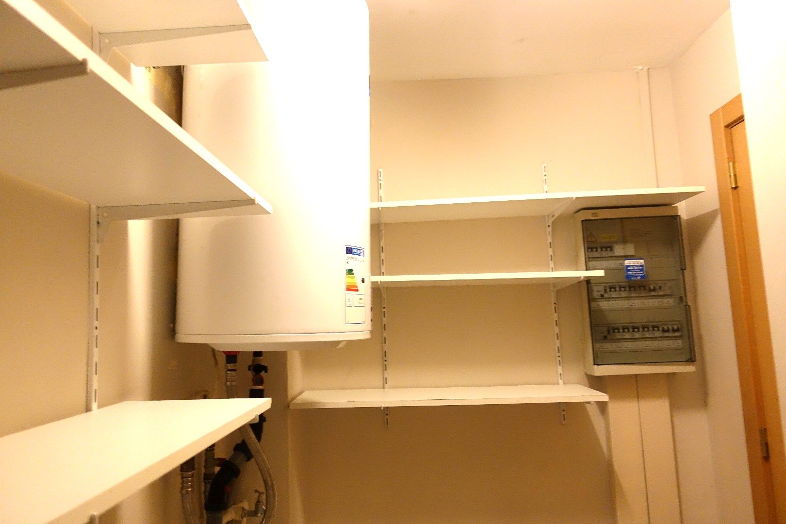 Te huur: appartement met 2 slaapkamers aan de Elisabethlaan in Oostende foto 9