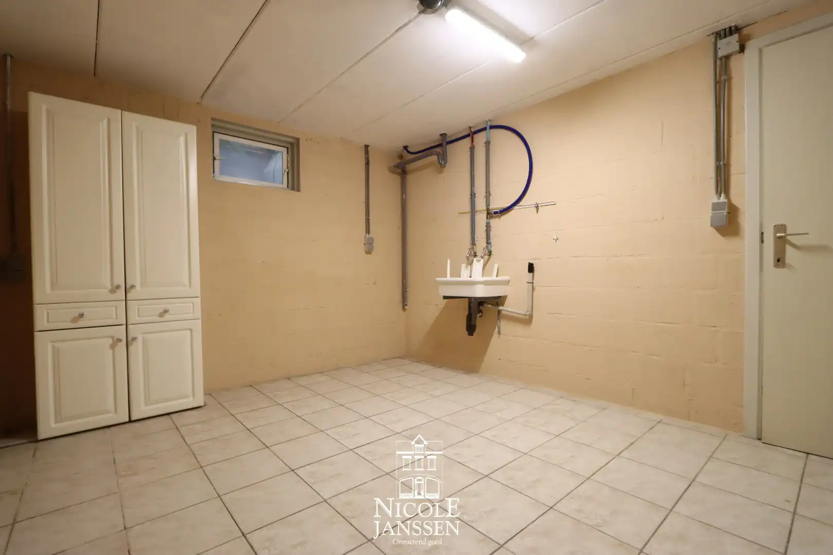 Verzorgd, instapklaar appartement foto 16