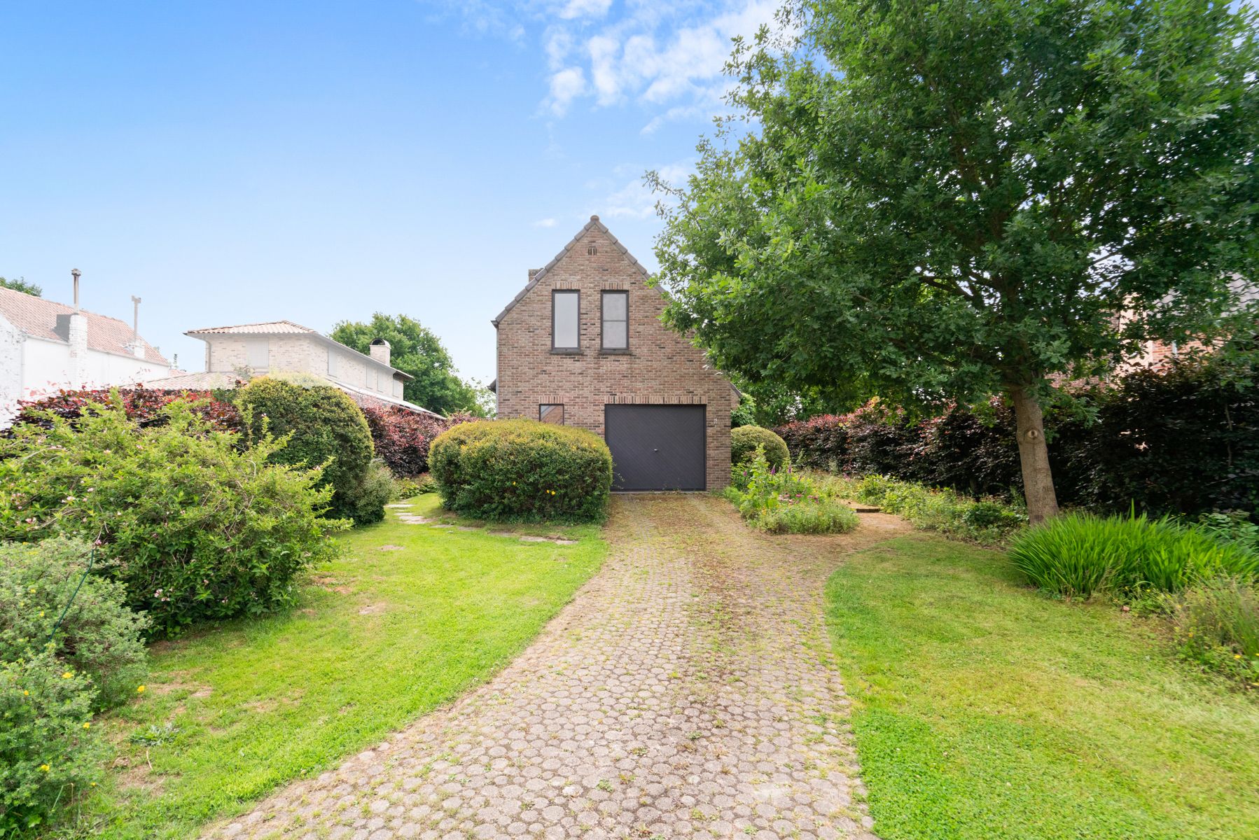 Open bebouwing met 5 slaapkamers en prachtige tuin  foto 20