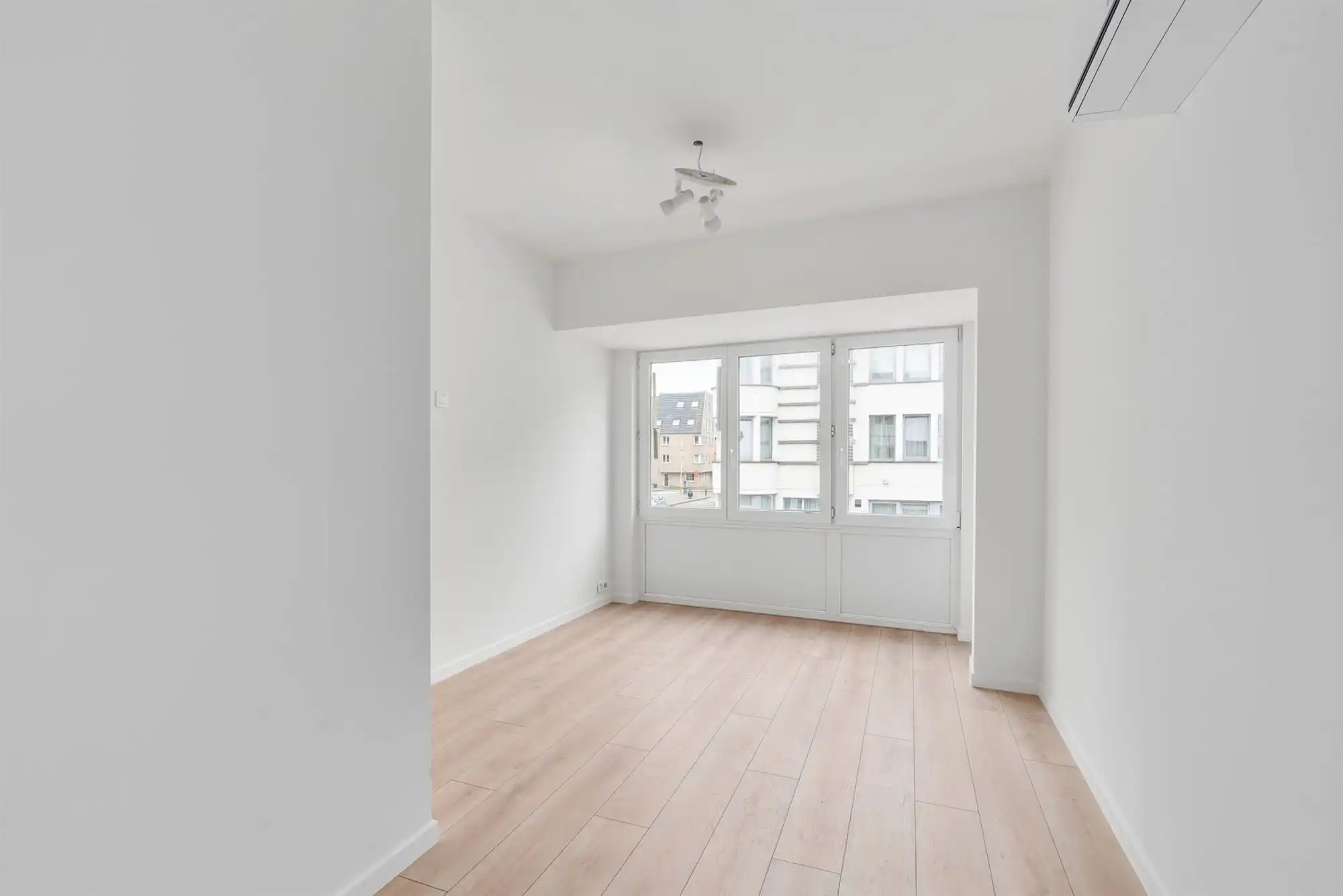 Gerenoveerd appartement vlakbij zee! foto 12