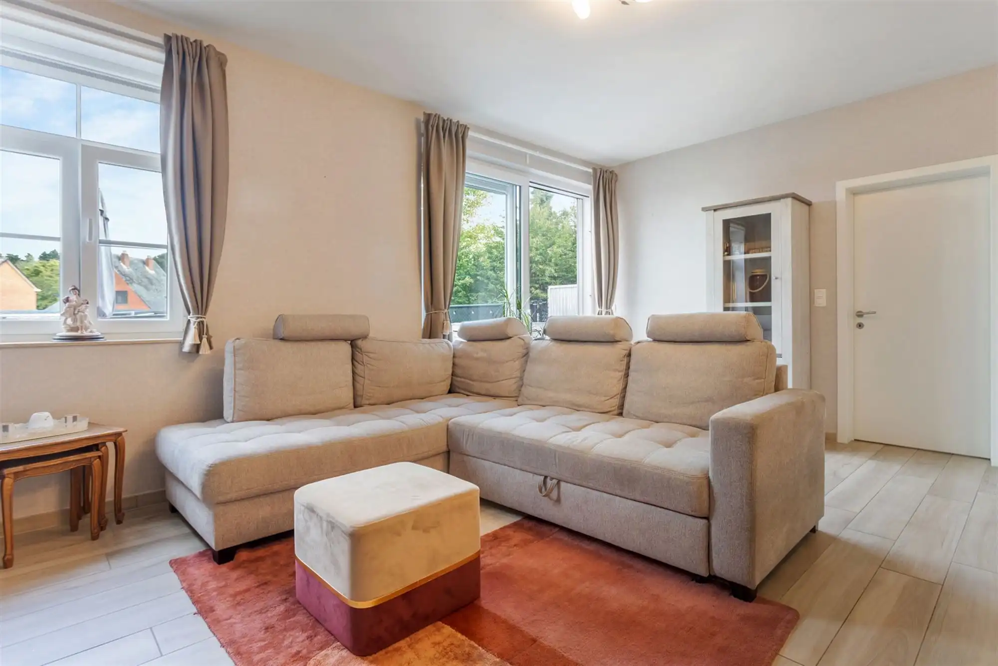 RECENT GELIJKVLOERS APPARTEMENT MET BIJHOREND TERRAS EN RUIME PRIVATE TUIN GELEGEN TE MEERHOUT foto 8