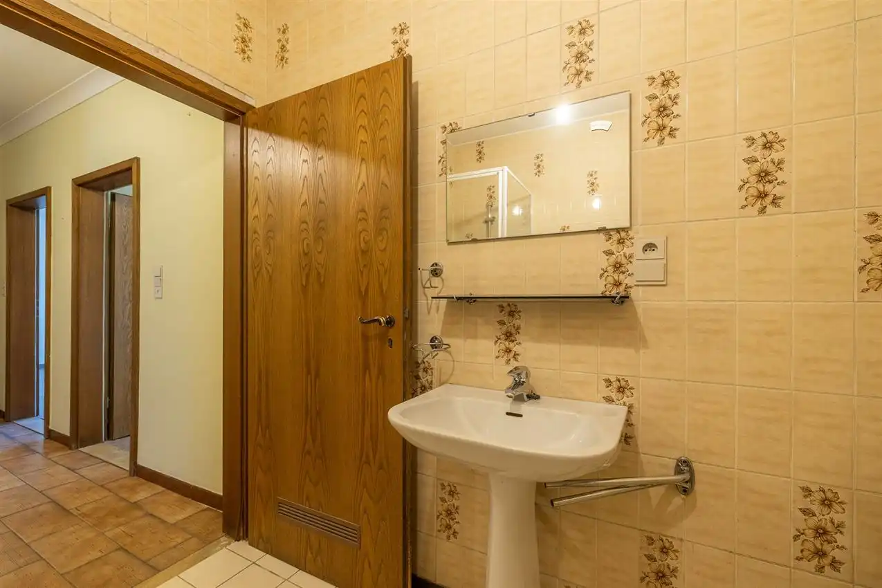 Gelijkvloers appartement met 2 slk  foto 12