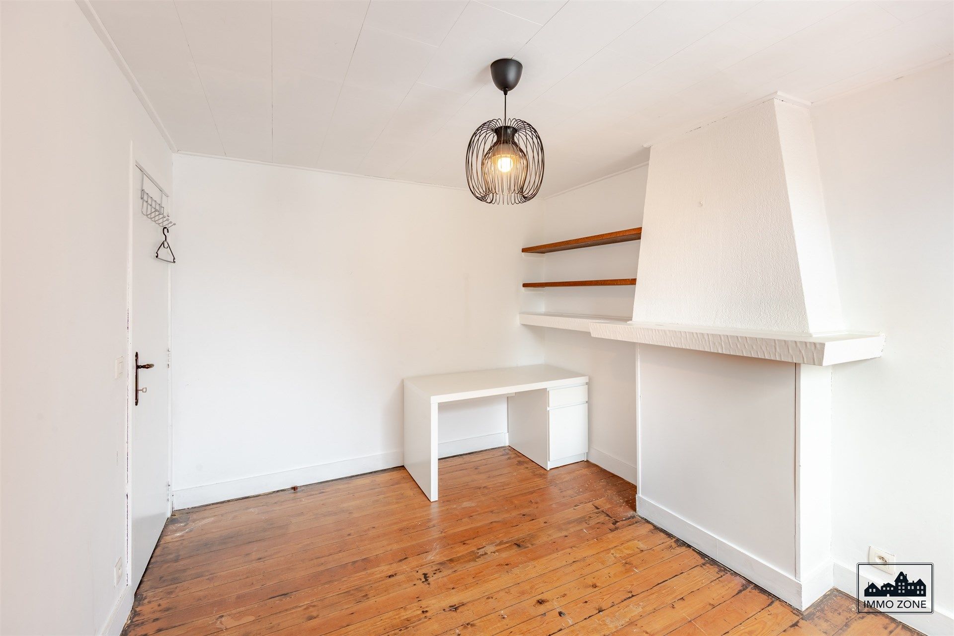 Charmante rijwoning met potentieel in hartje Hamme  foto 9
