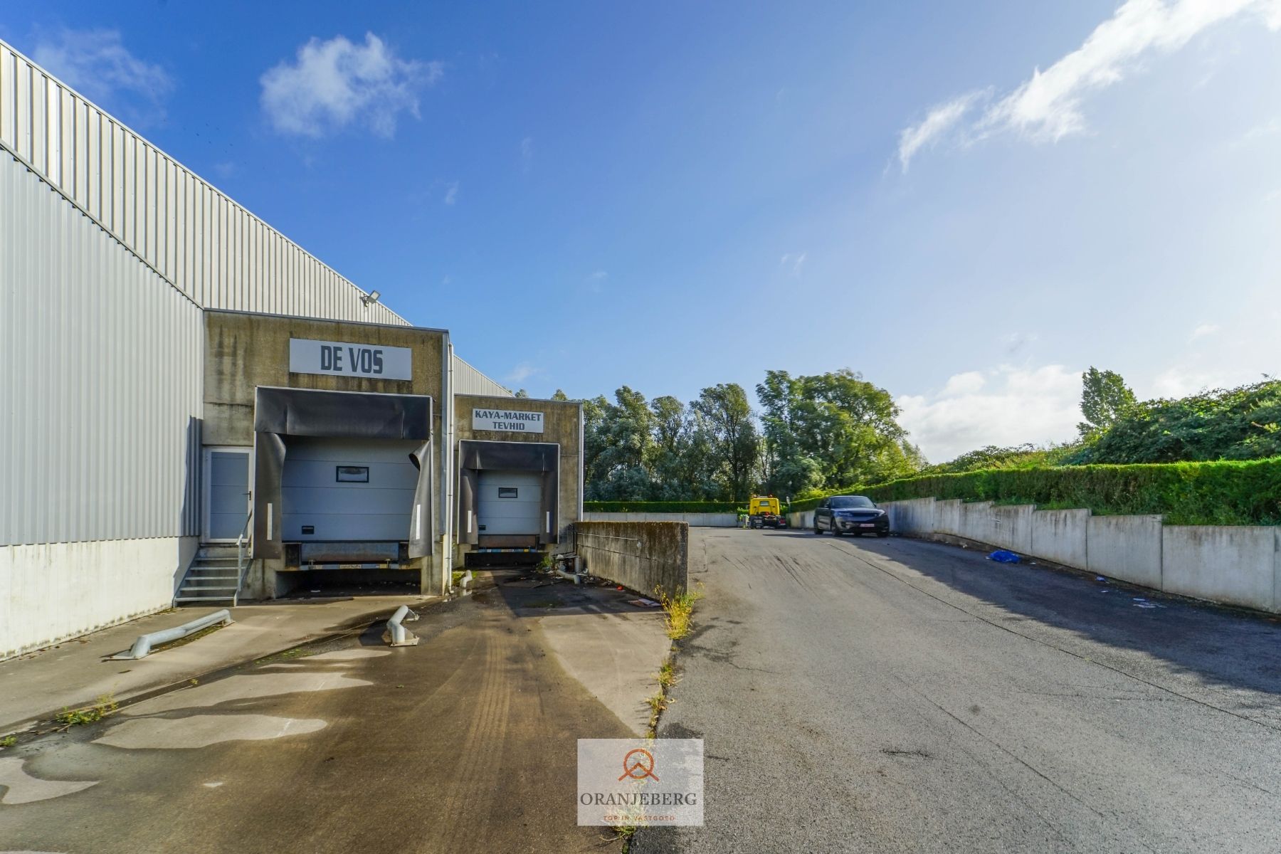 Groot magazijn (853m²) Te Huur met hoge bereikbaarheid vlakbij R4 foto 14