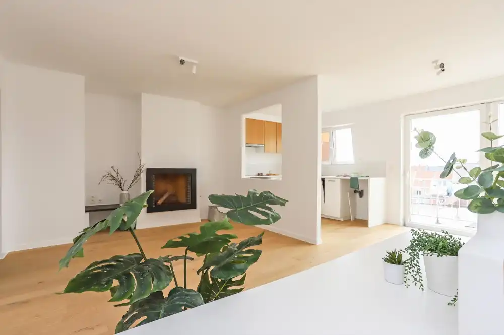 Lichtrijk en energiezuinig 2-slaapkamerappartement met lift, terras en kelderruimte foto {{pictureIndex}}