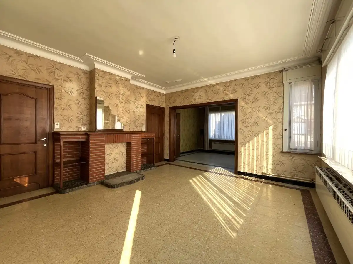 Moorslede – Halfopen woning met veel potentieel foto 6