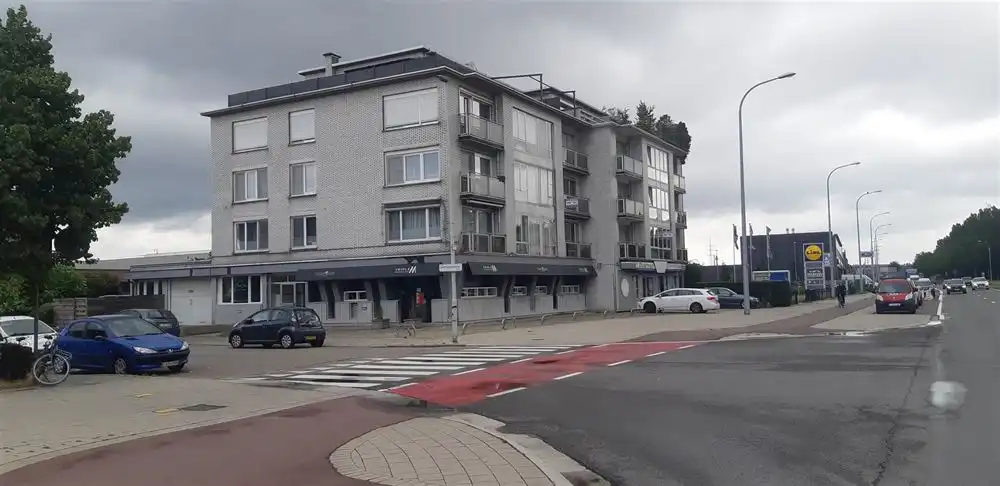 Garagebox te Deurne foto 4