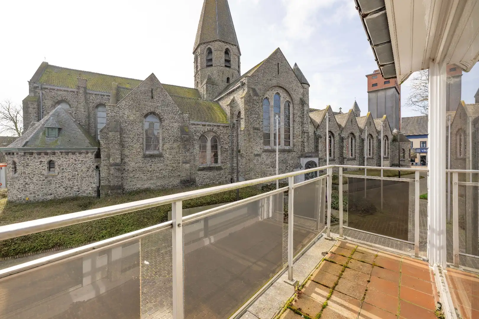 Te renoveren woning met tal van potentieel in centrum Aarsele foto 16