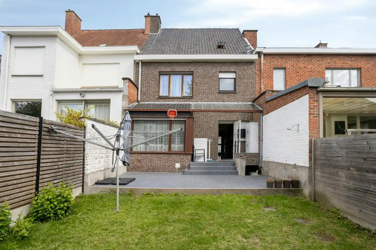 Huis met 3 slaapkamers in de Sint-Elisabethwijk te Kortrijk foto 22