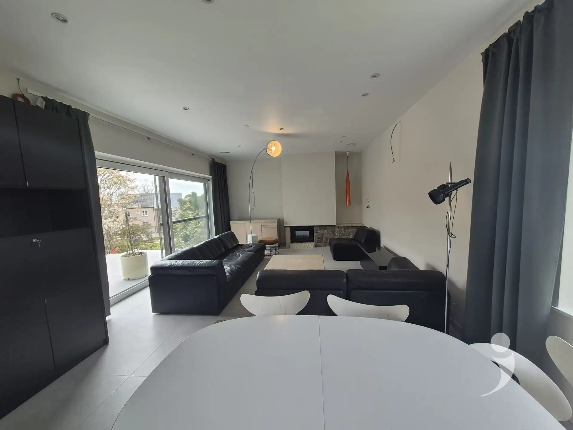 Gerenoveerde villa foto 3