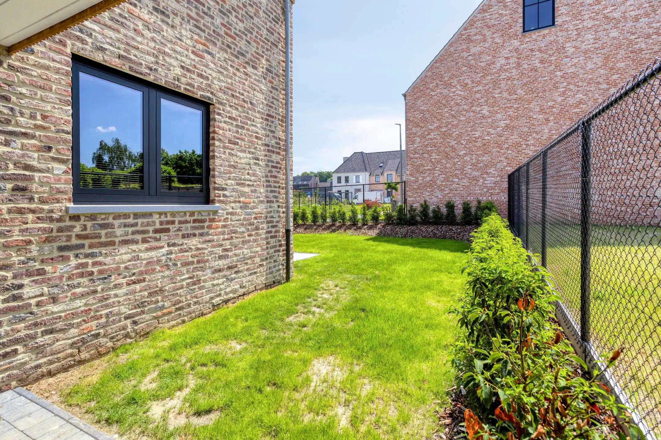 Luxueus afgewerkt gelijkvloersappartement met 3 slaapkamers foto 21